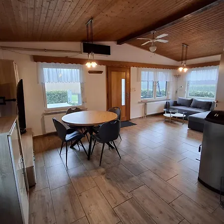 Nyaraló Am Mittelberg Nordhausen